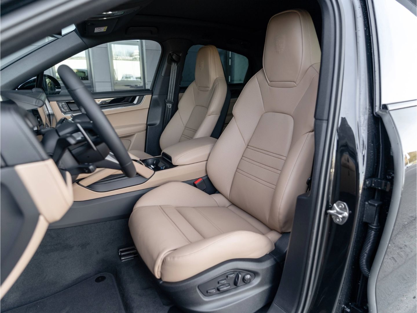 Porsche Cayenne S Coupe AHK SportDesign BOSE HD-Matrix