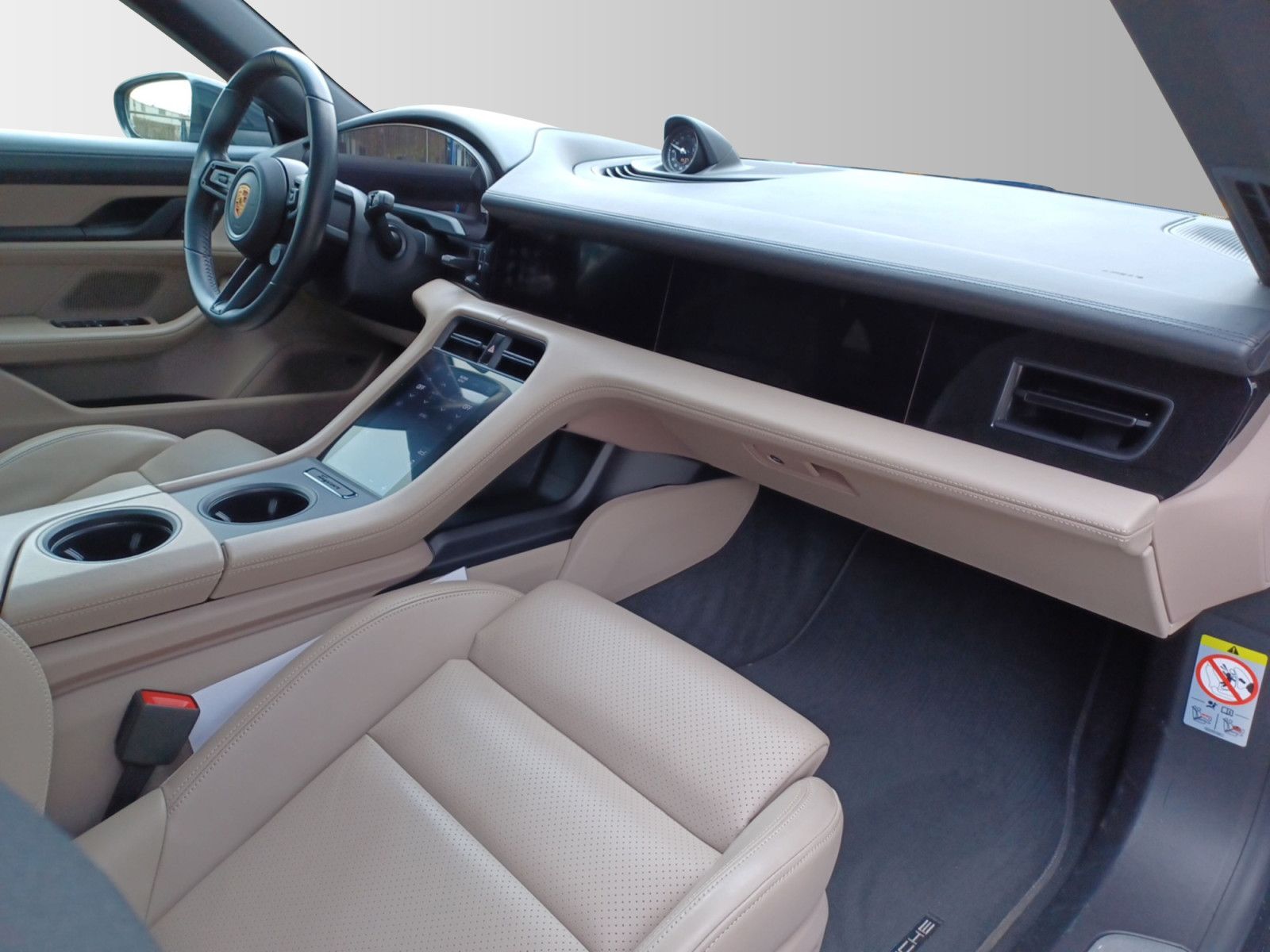 Porsche Taycan 4S Cross Turismo