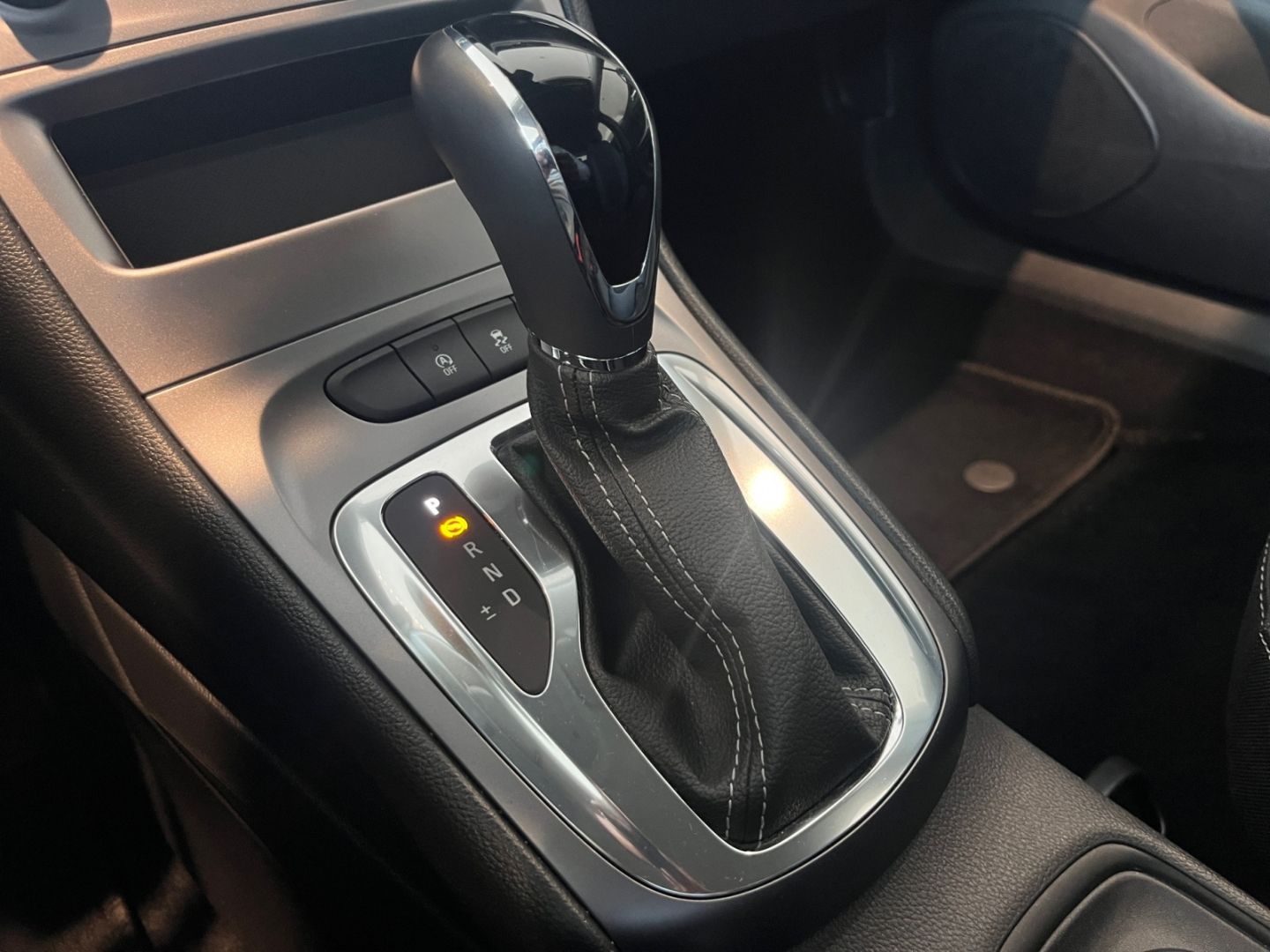 Opel Astra 1.5 D ST Edition - Samsaru's Car Outlet
