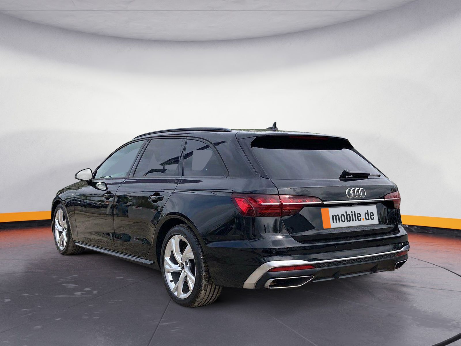 Audi A4 Avant 35 TFSI S line - Samsaru's Car Outlet
