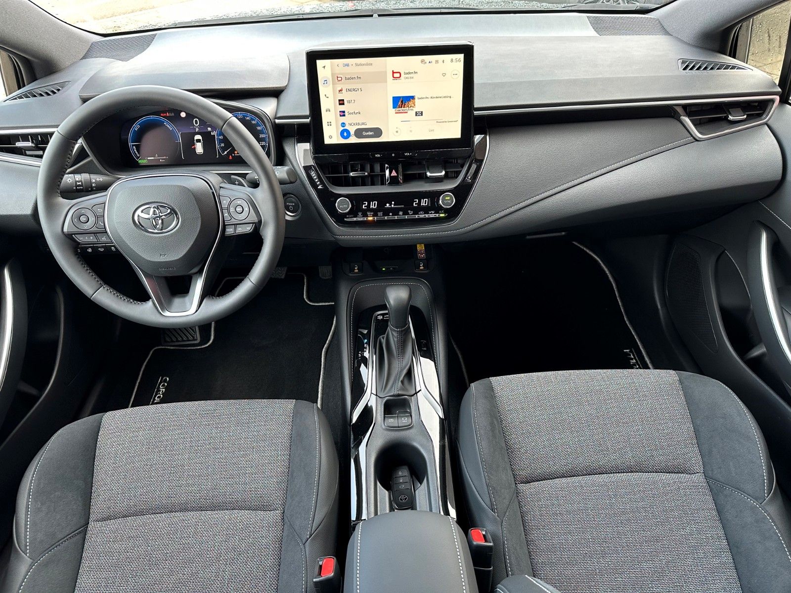 Toyota Corolla 2.0 TS Hybrid Teamplayer + TECHNIK-PAKET