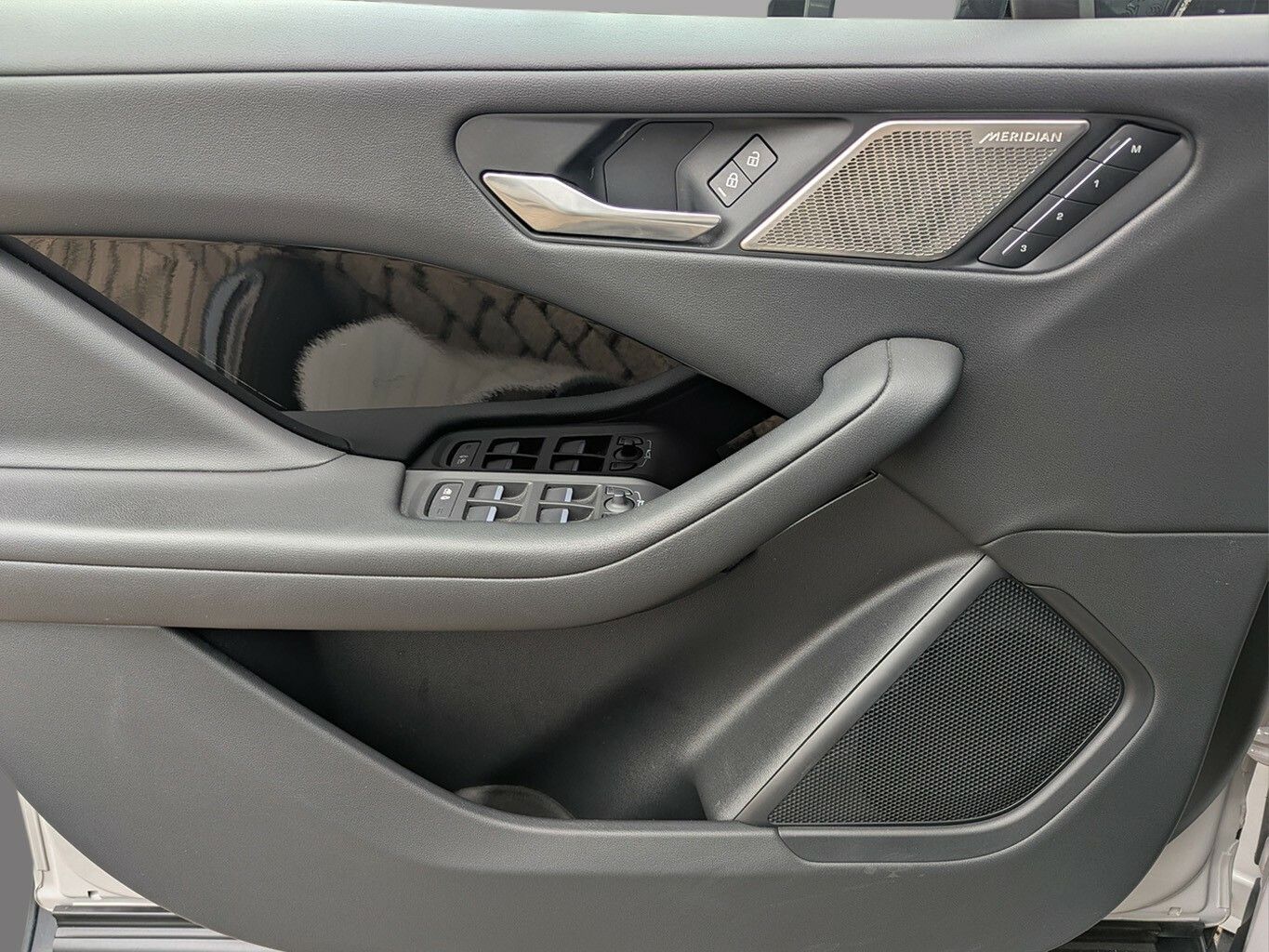 Jaguar I-Pace EV400 S 90kWh PANO*SHZ*BLACK*BLIS