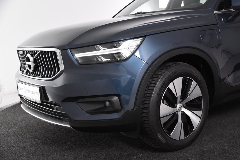 Volvo XC40 T4 Recharge Inscription - Samsaru's Car Outlet