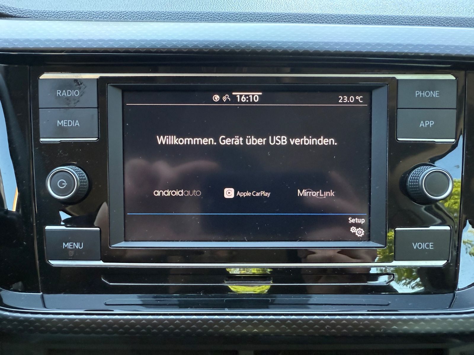 Volkswagen T-Cross Life 1.0 TSI - Samsaru's Car Outlet