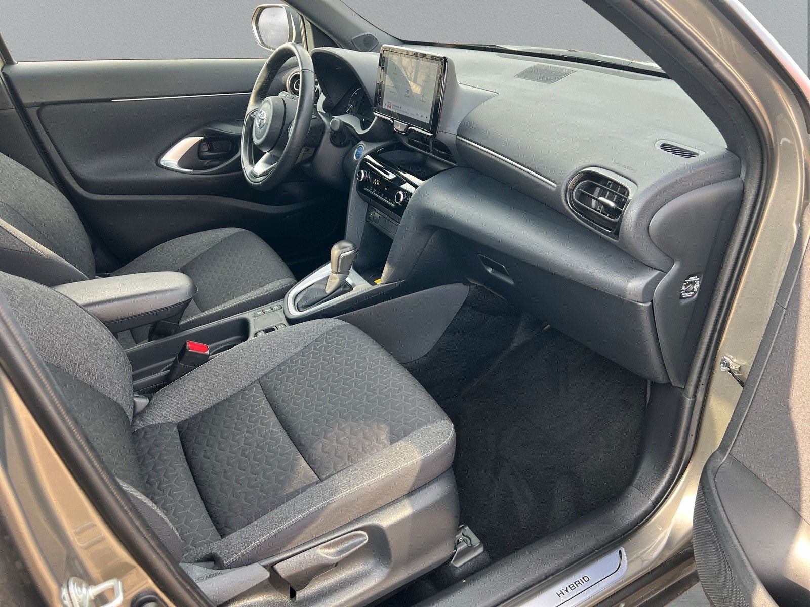 Toyota Yaris Cross 1.5 Hybrid Team D *SAFETY-P.*WINT