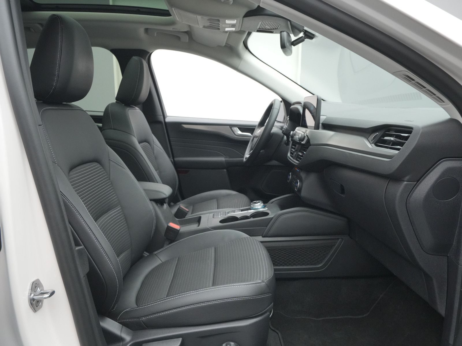 Ford Kuga Titanium X 225PS Plug-in-Hybrid Aut. - Samsaru's Car Outlet