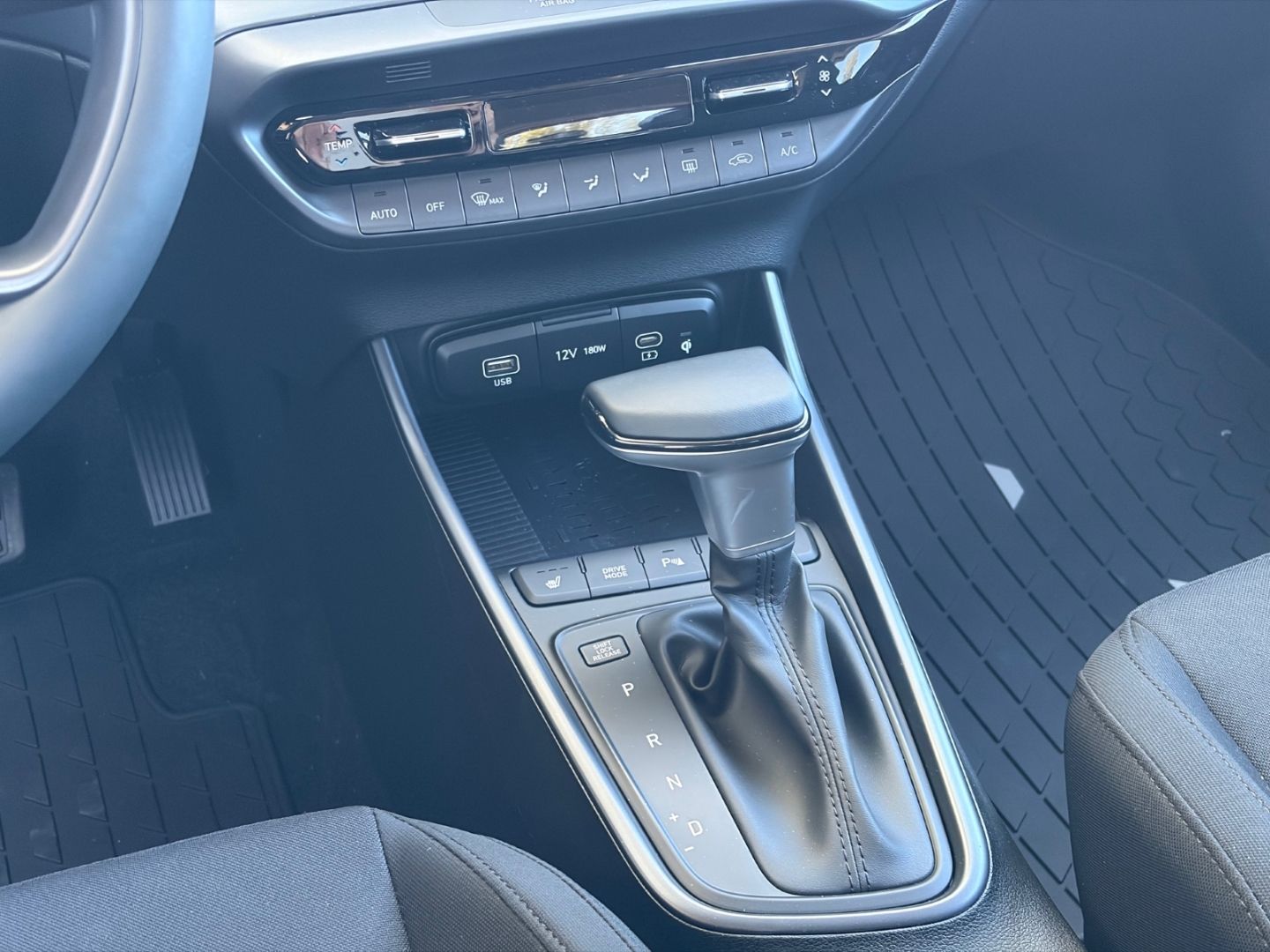 Hyundai i20 1.0 T-GDI Prime Automatik Navi Bose LED