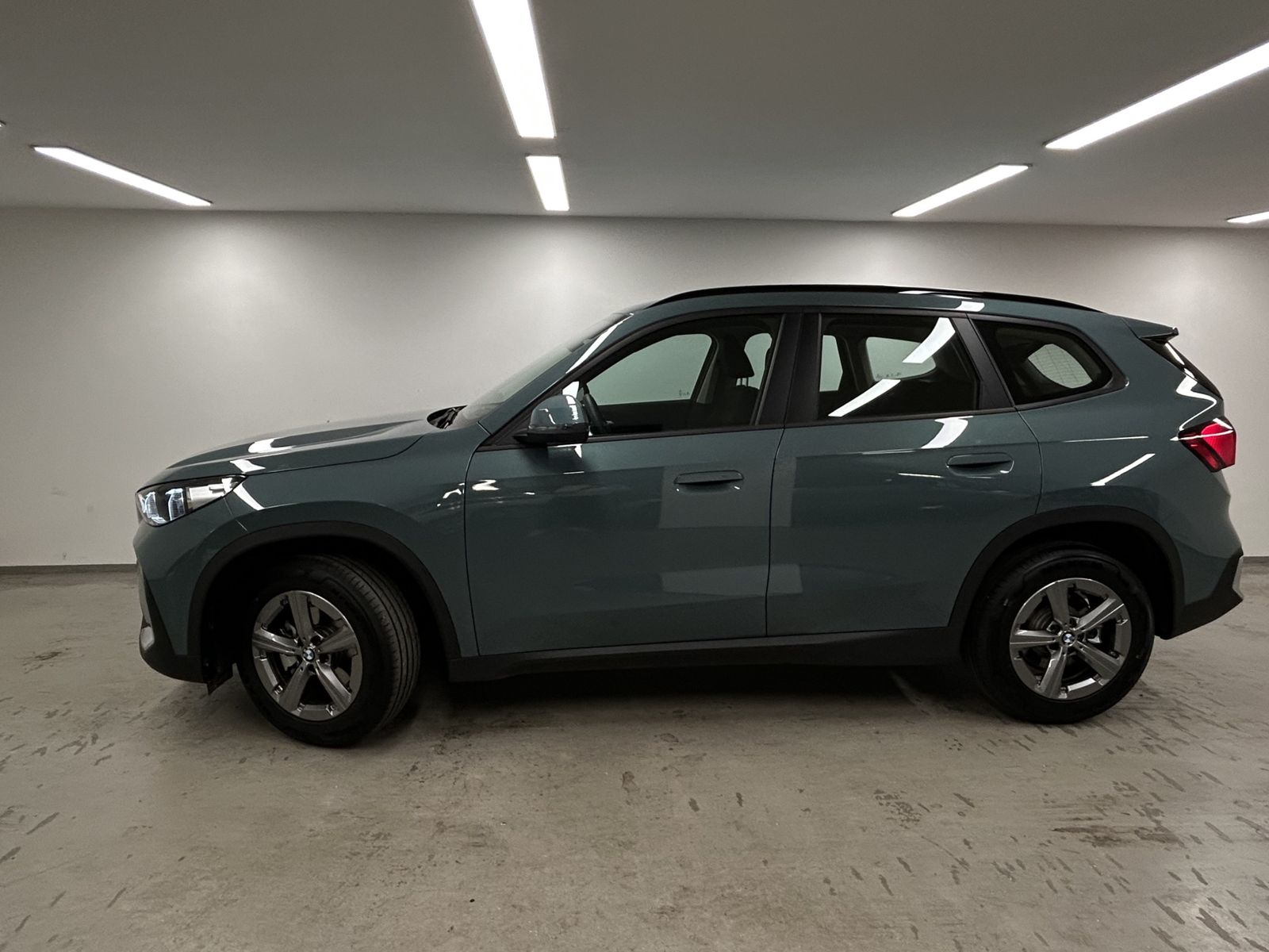 BMW X1 xDrive20d PA. Plus - Samsaru's Car Outlet