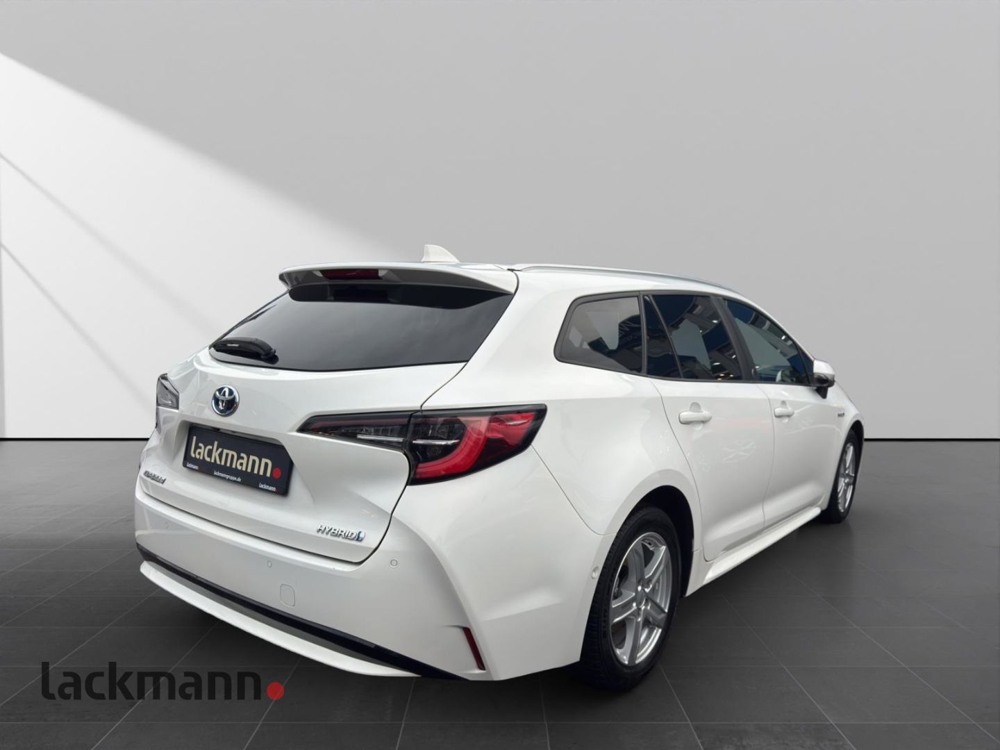 Toyota Corolla 1.8 Hybrid TS - Samsaru's Car Outlet