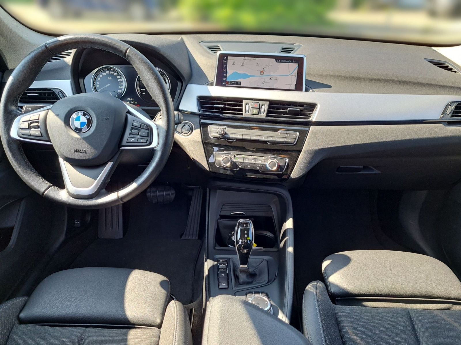 BMW X1 18d xDrive Business - Samsaru's Car Outlet