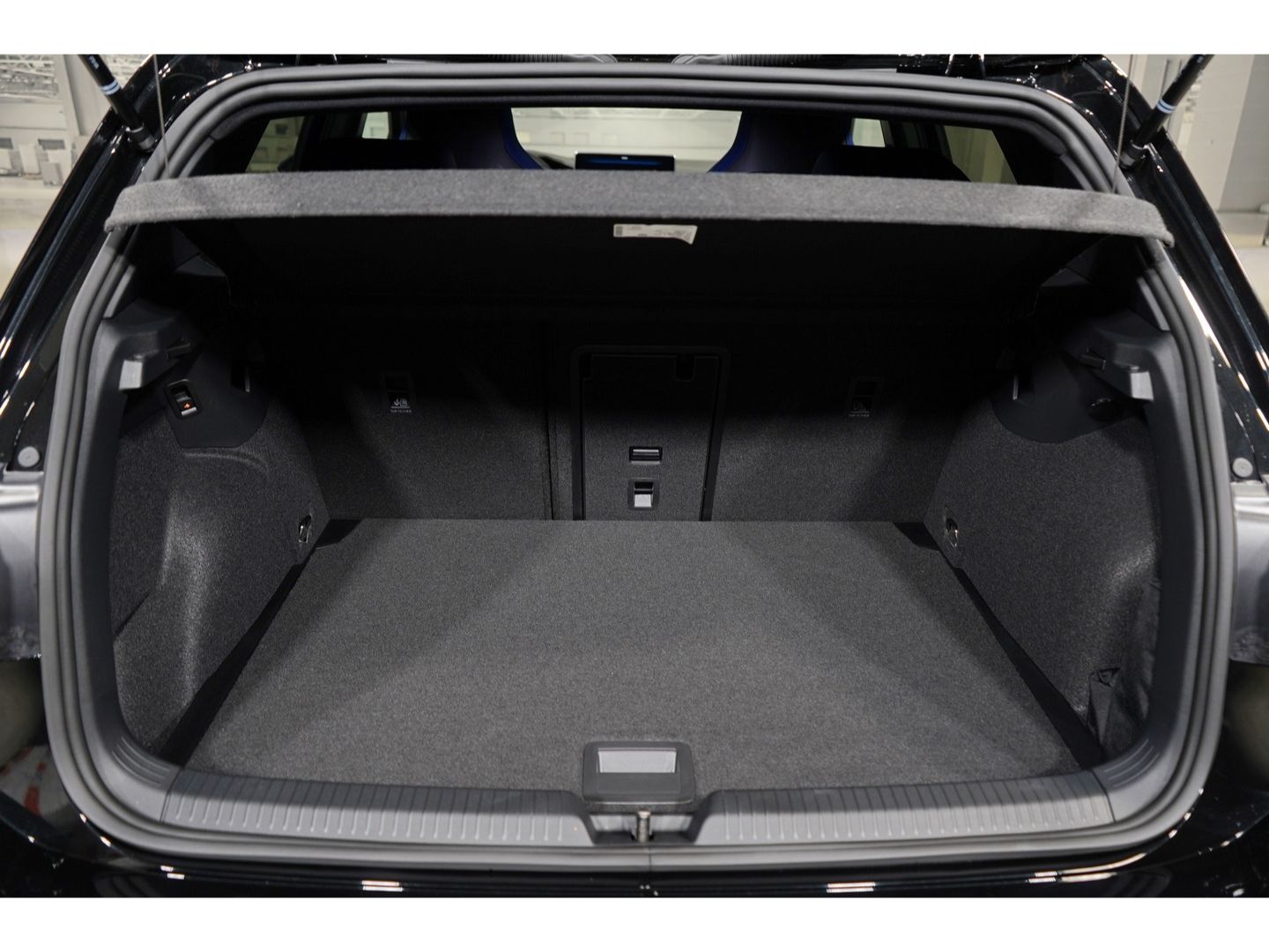 Volkswagen Golf R 2.0 TSI OPF DSG 4MOTION Black Edition