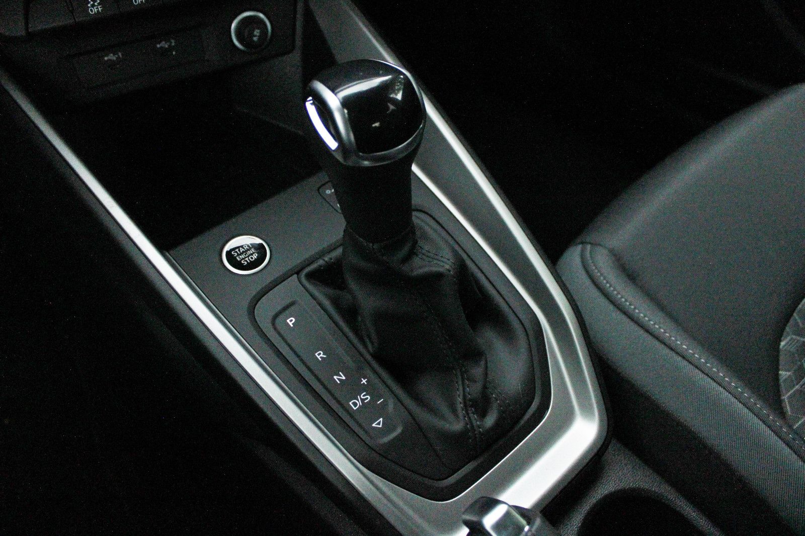 Audi A1 Sportback 25TFSI S-tronic BLACK - Samsaru's Car Outlet