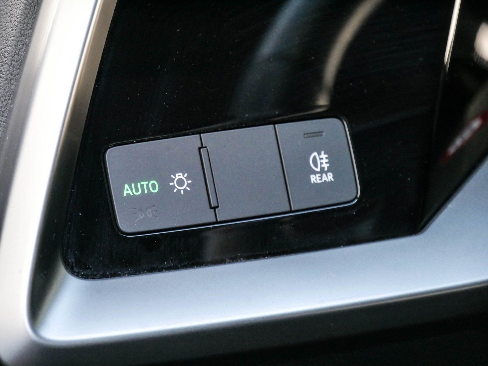 Audi A3 Limousine 30 TDI S tronic S-Line - Samsaru's Car Outlet