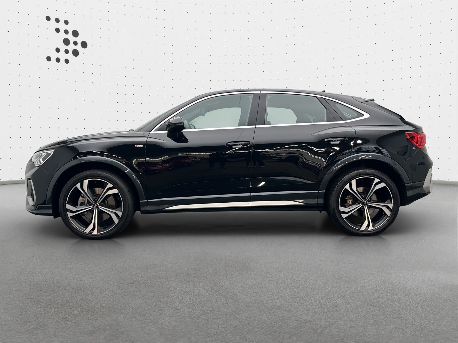 Audi Q3 Sportback 40 TDI qu S line - Samsaru's Car Outlet