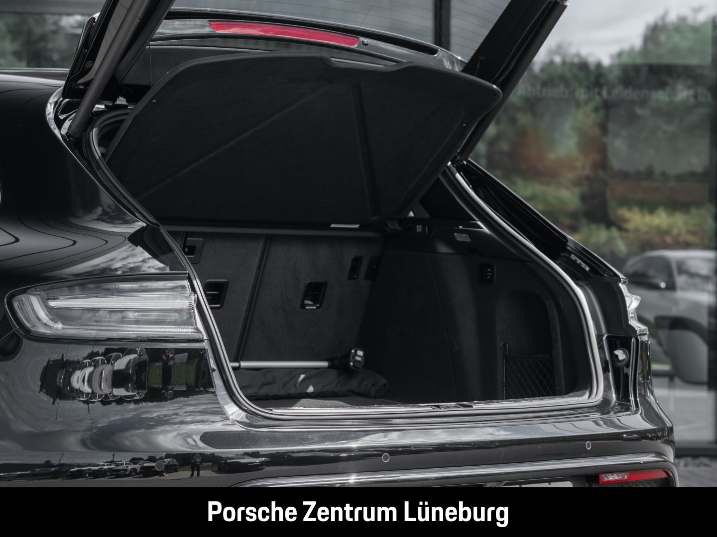 Porsche Macan GTS - Samsaru's Car Outlet