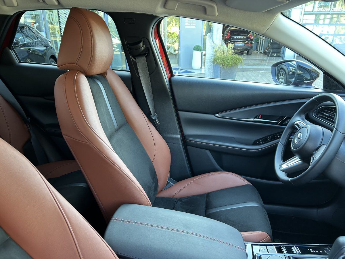 Mazda CX-30 2.5L e-SKYACTIV G 140ps 6AT FWD Nagisa