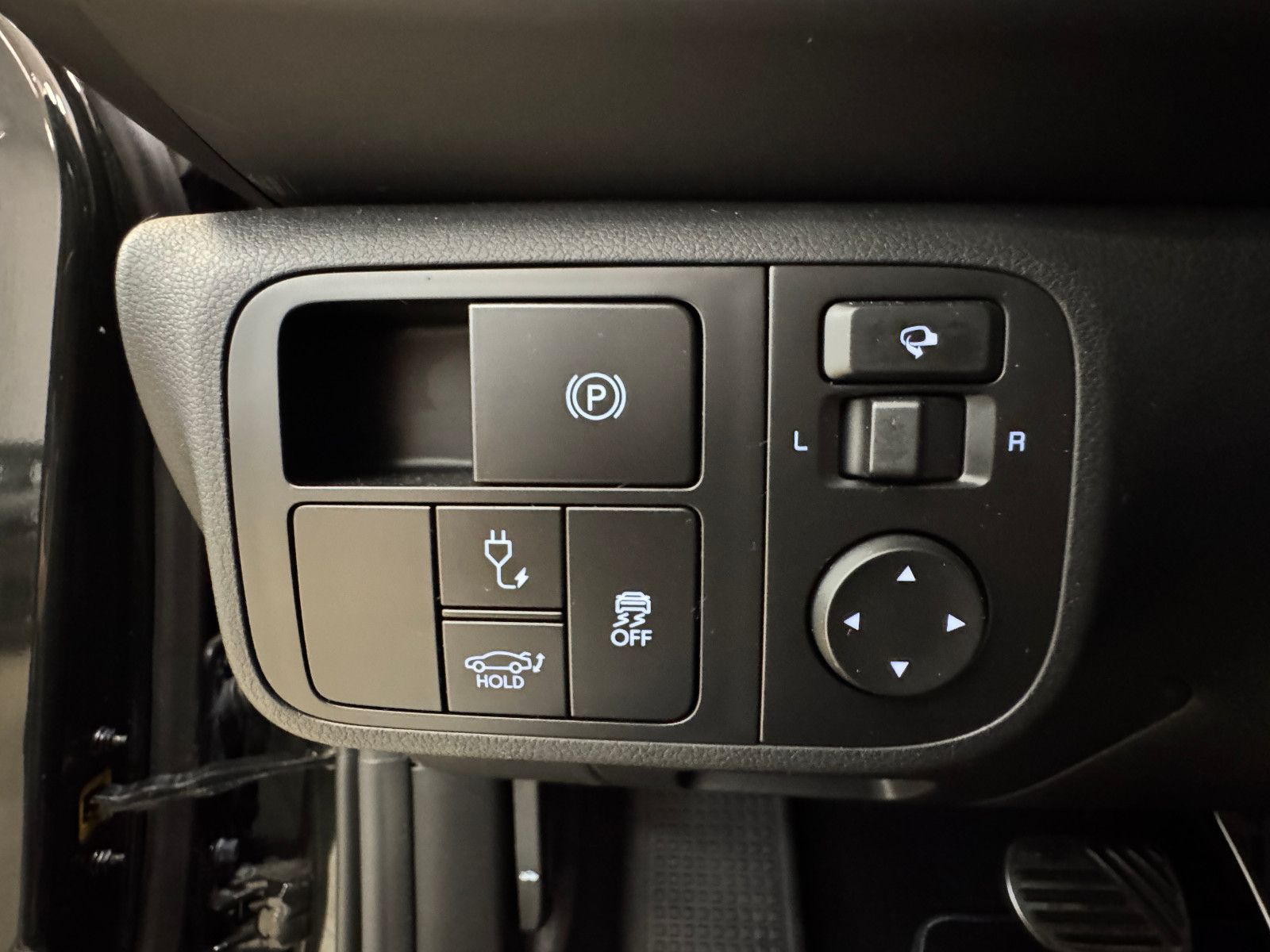 Hyundai IONIQ 6 77,4kWh 325ps 4WD Uniq 360°K/BOSE/DIGI