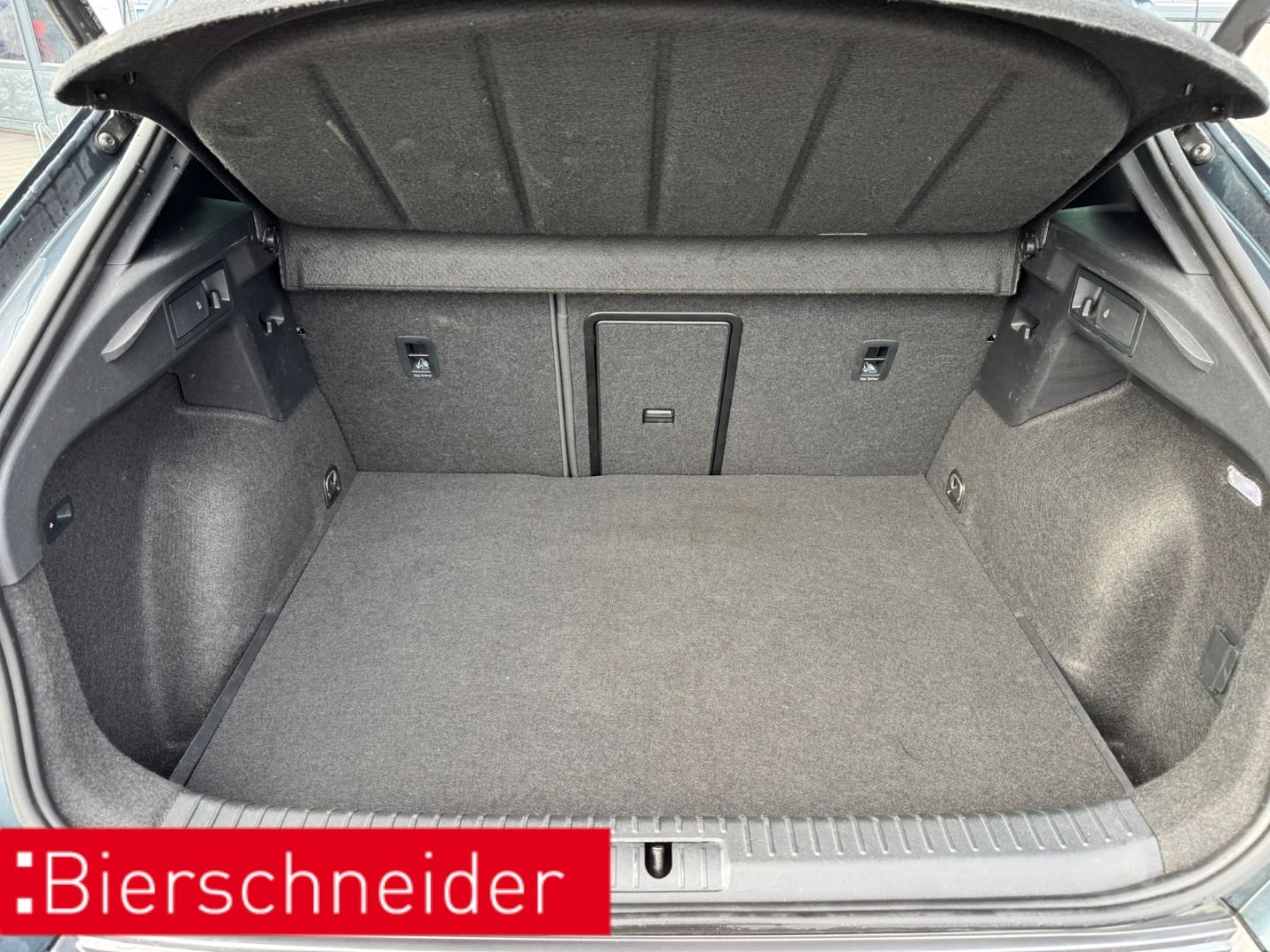 Cupra Formentor 1.4 e-HYBRID DSG VZ LED NAVI LEDER AHK