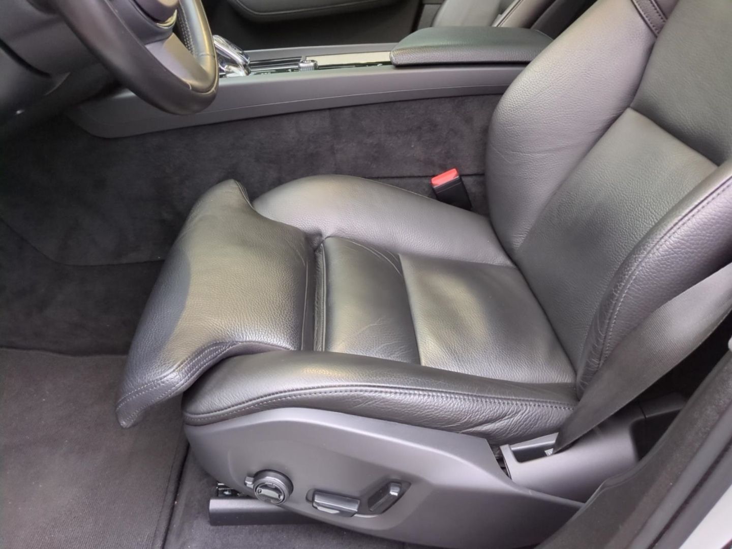 Volvo XC60 T6 Recharge Inscription *Luft*BLIS*AHK*HUD*