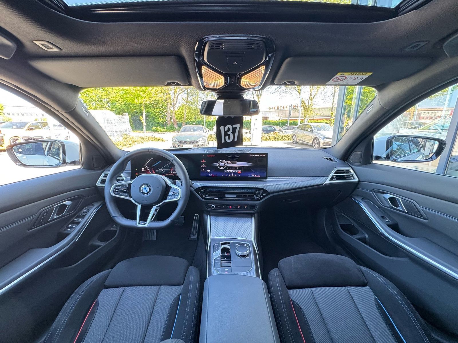 BMW 320d xDrive Tour M Sport Pano ACC AD-LED 360° 19