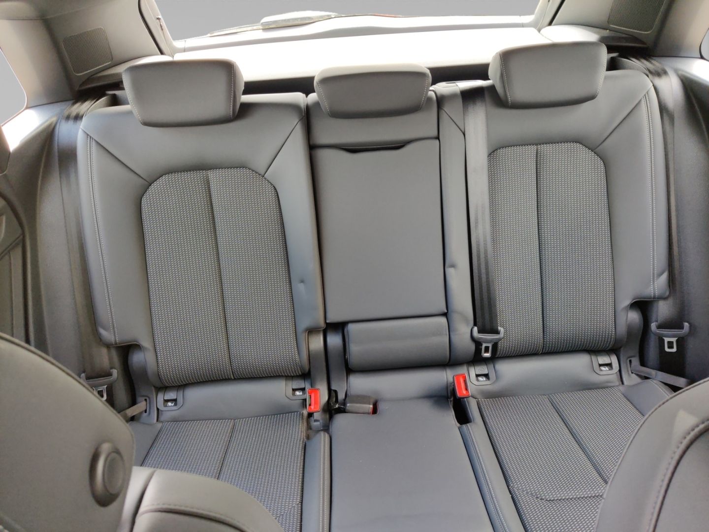 Audi Q3 35 TDI S line quattro - Samsaru's Car Outlet