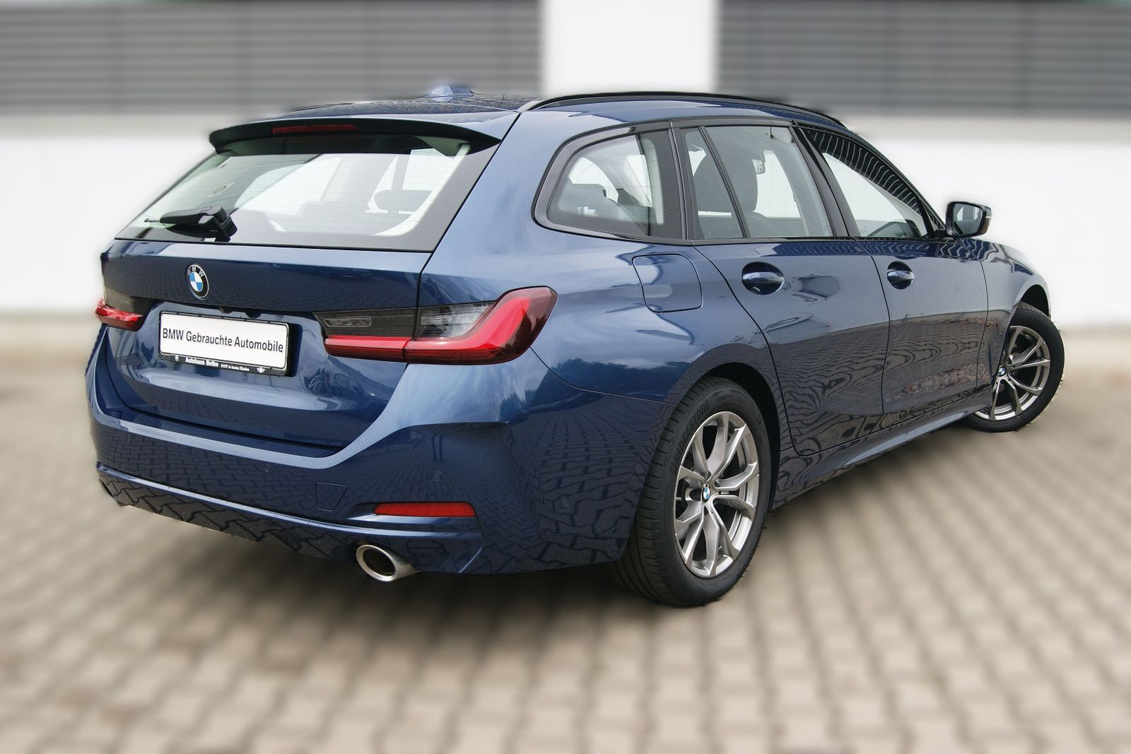 BMW 320i TOUR SPORT - Samsaru's Car Outlet