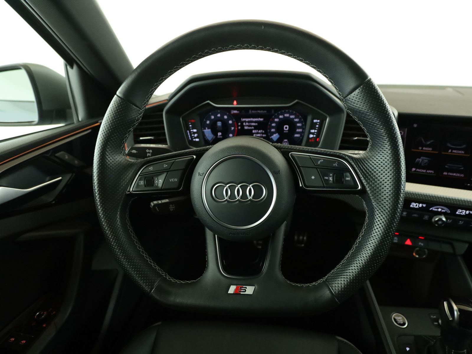 Audi A1 Sportback 40 TFSI S line - Samsaru's Car Outlet