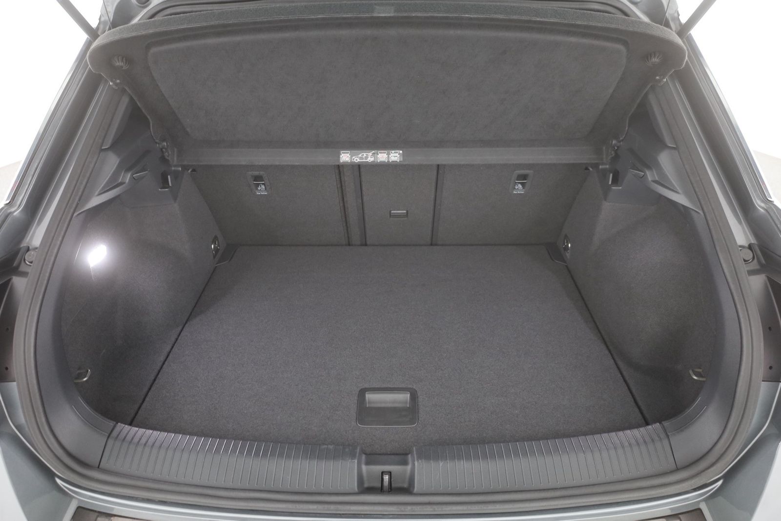 Volkswagen T-Roc 2.0 TSI 4Motion sport - Samsaru's Car Outlet