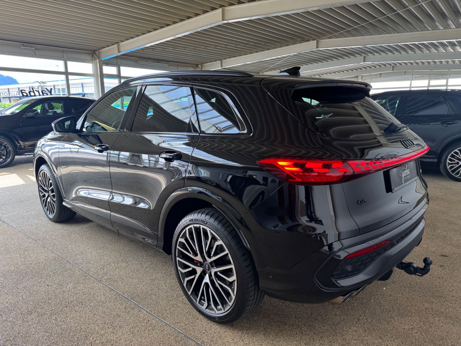 Audi Q5 2.0 TDI quattro S-Line - Samsaru's Car Outlet