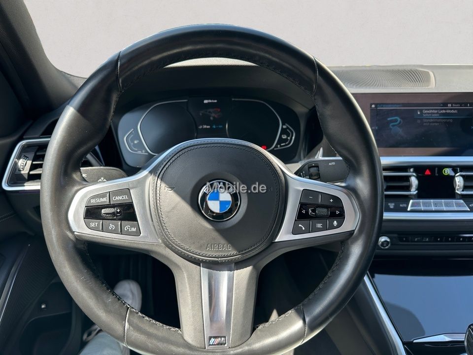 BMW 330e Sport Line - Samsaru's Car Outlet