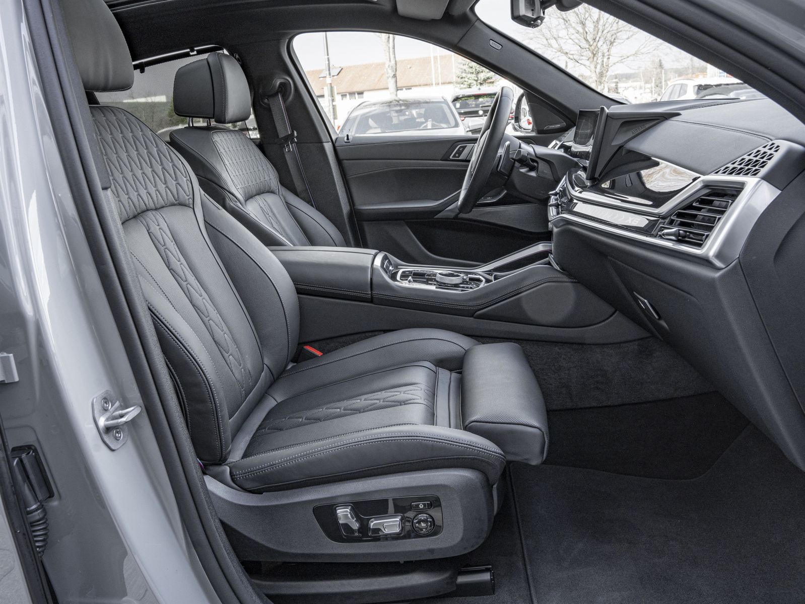 BMW X6 xDrive40i M-Sport Pro 22Z 360° AktLENK LUFTFE