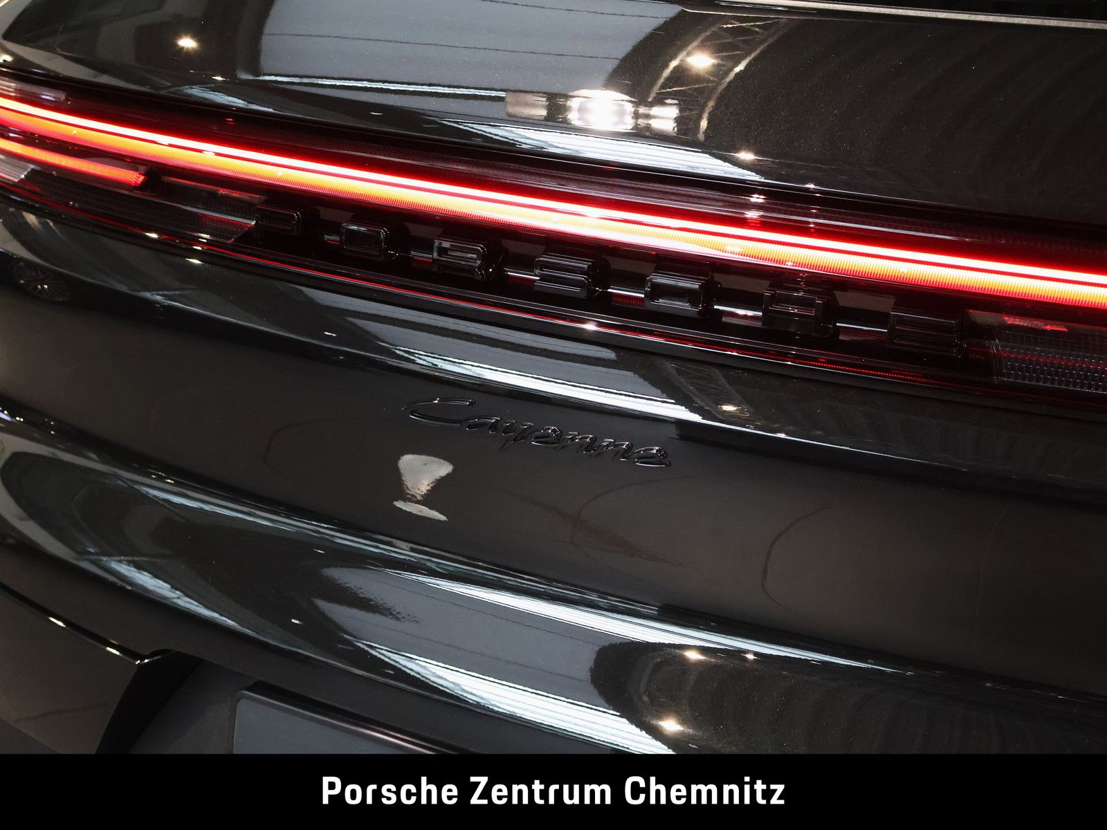Porsche Cayenne E-Hybrid Luft;22Zoll;Pano;BOSE