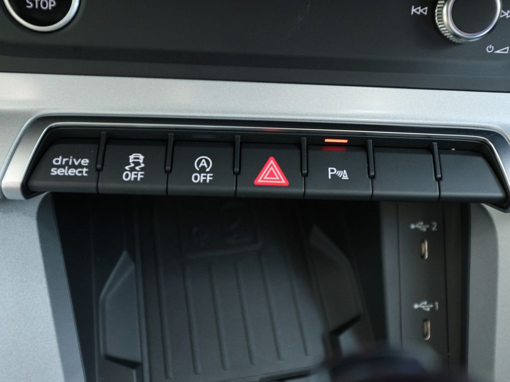 Audi Q3 advanced 35 TDI quattro S tronic - Samsaru's Car Outlet