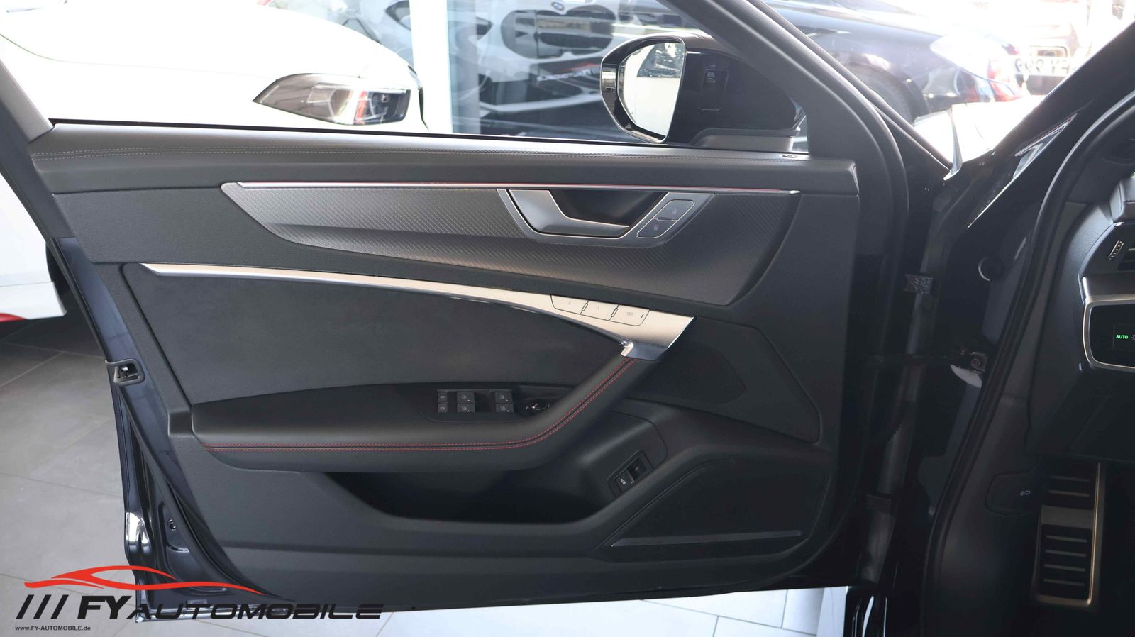 Audi RS6 4.0 TFSI quattro Keramic* Pano* AHK* Carbon