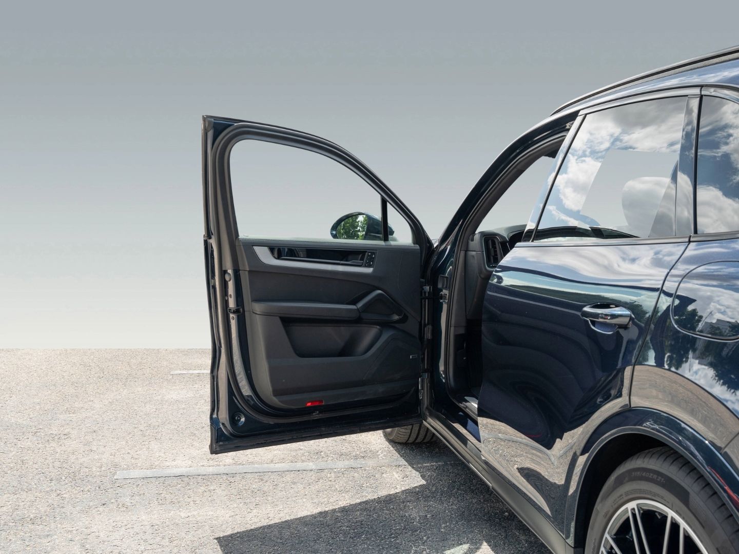 Porsche Cayenne E-Hybrid BOSE AHK 14 Wege Sitze 21 Zoll