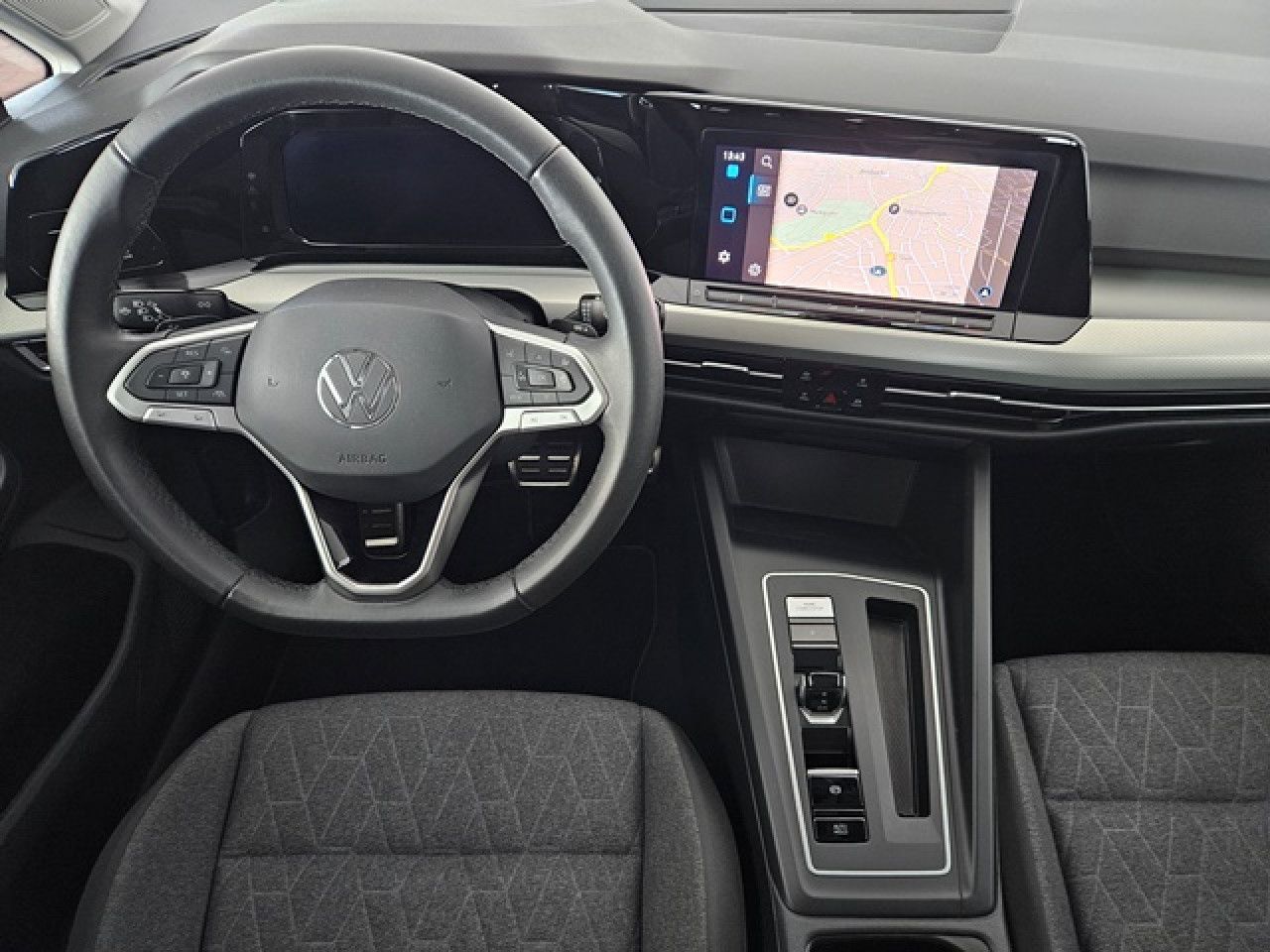 Volkswagen Golf Variant 2.0 TDI Move DSG - Samsaru's Car Outlet