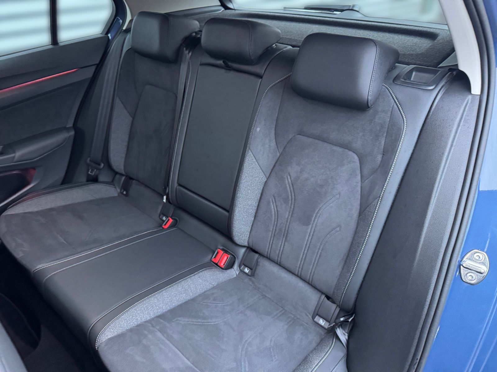 Volkswagen Golf Style 1.5 eTSI DSG NAVI LED 360° ACC