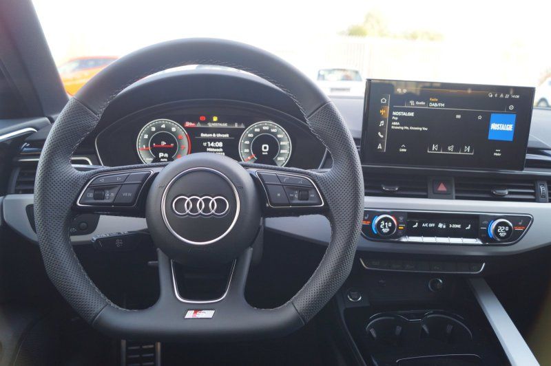 Audi A4 Avant S-Line 40TFSI - Samsaru's Car Outlet