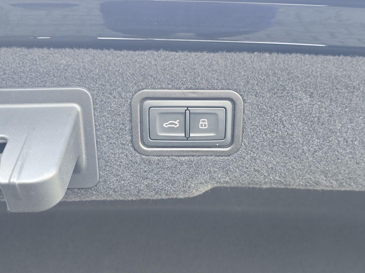 Audi A8 50 TDI quat S-LINE - Samsaru's Car Outlet