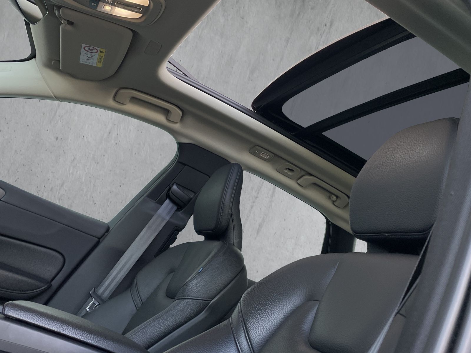 Volvo XC60 T6 Inscription Plug-In AWD - Samsaru's Car Outlet