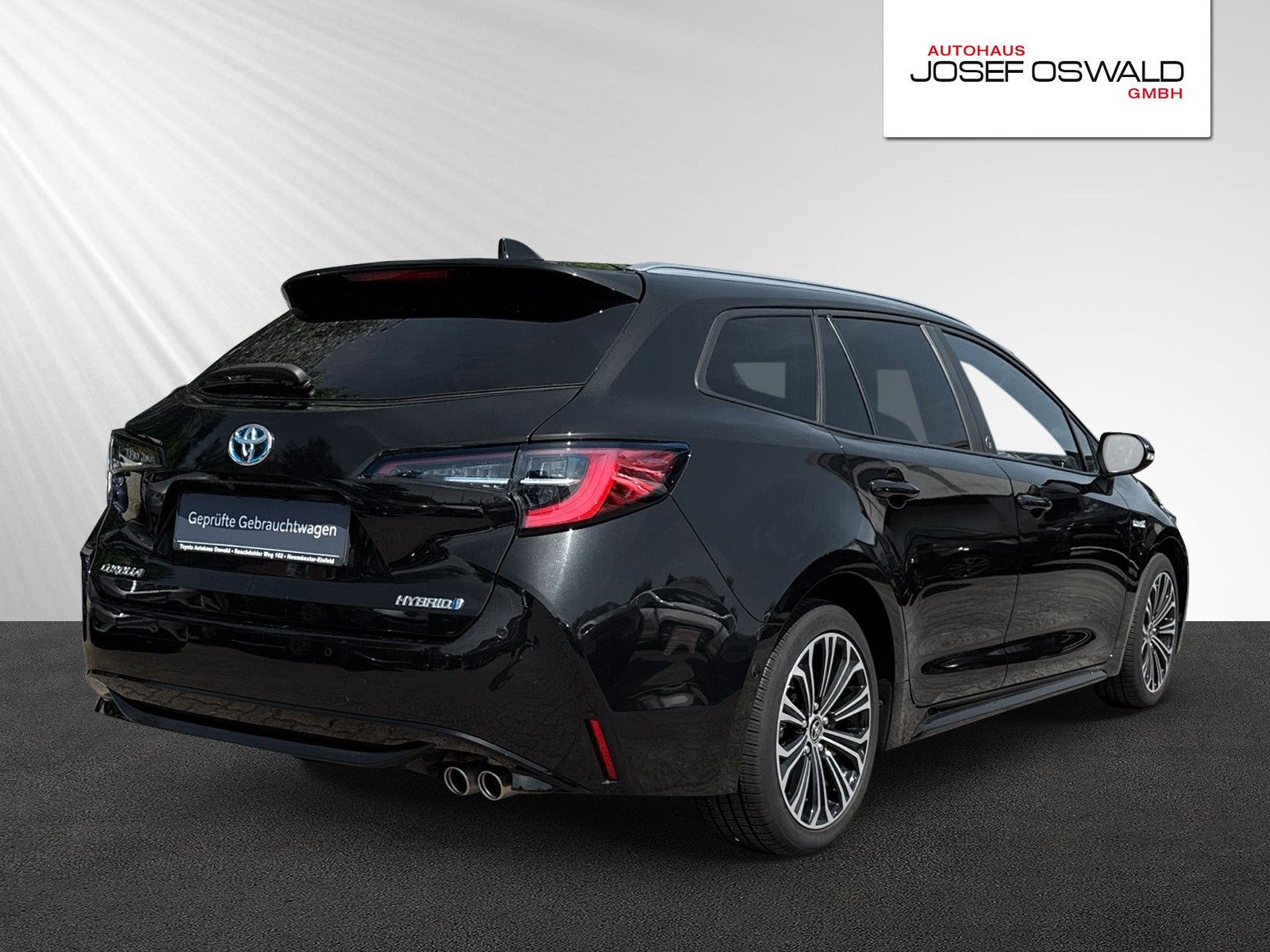 Toyota Corolla Touring Sports Hybrid - Samsaru's Car Outlet
