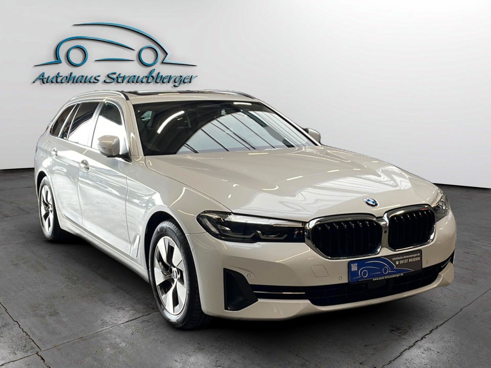 BMW 520d Touring xDr. ACC AHK PANO IQ 4ZK 360° WiFi