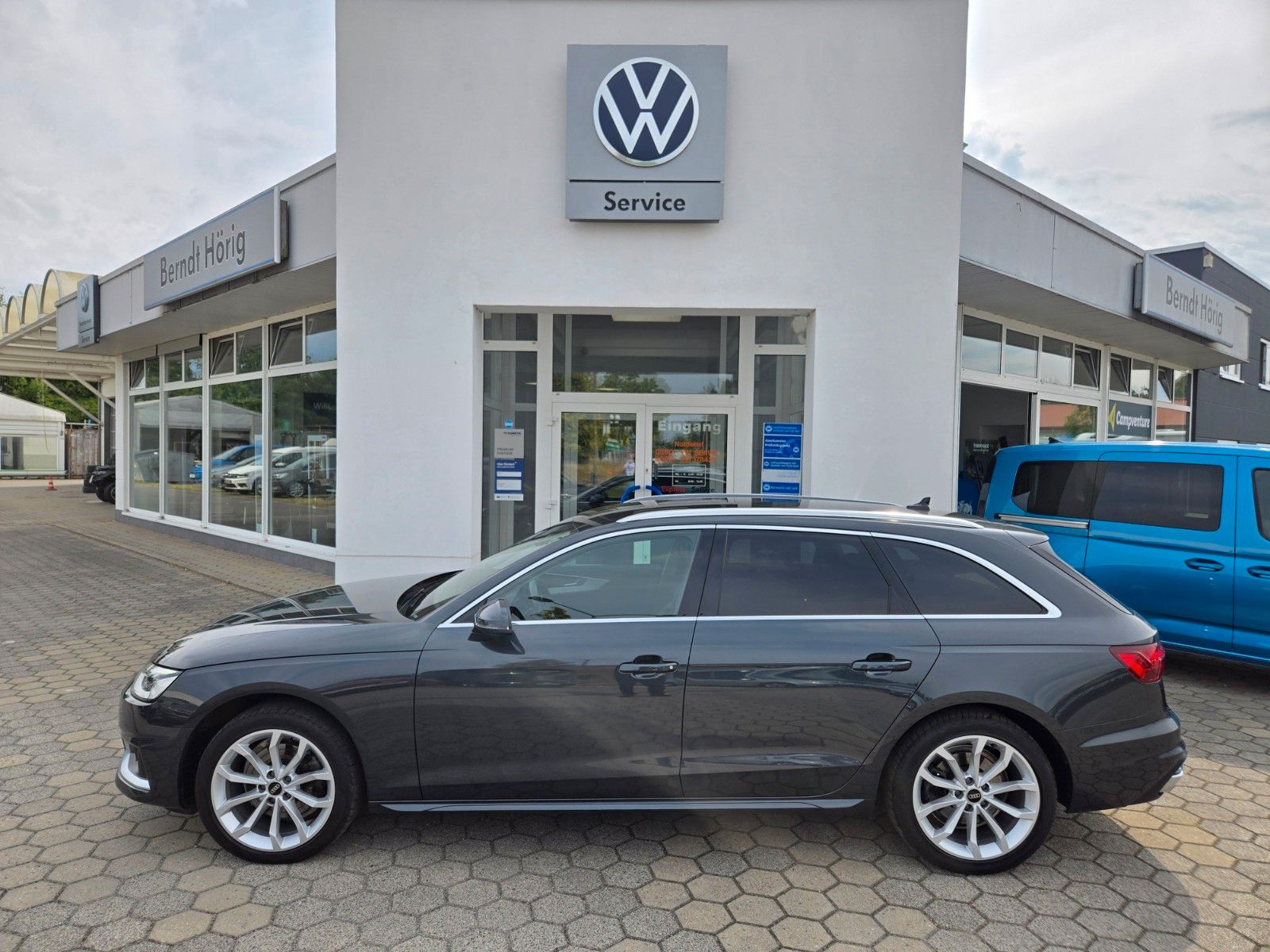 Audi A4 Avant 35 TFSI - Samsaru's Car Outlet