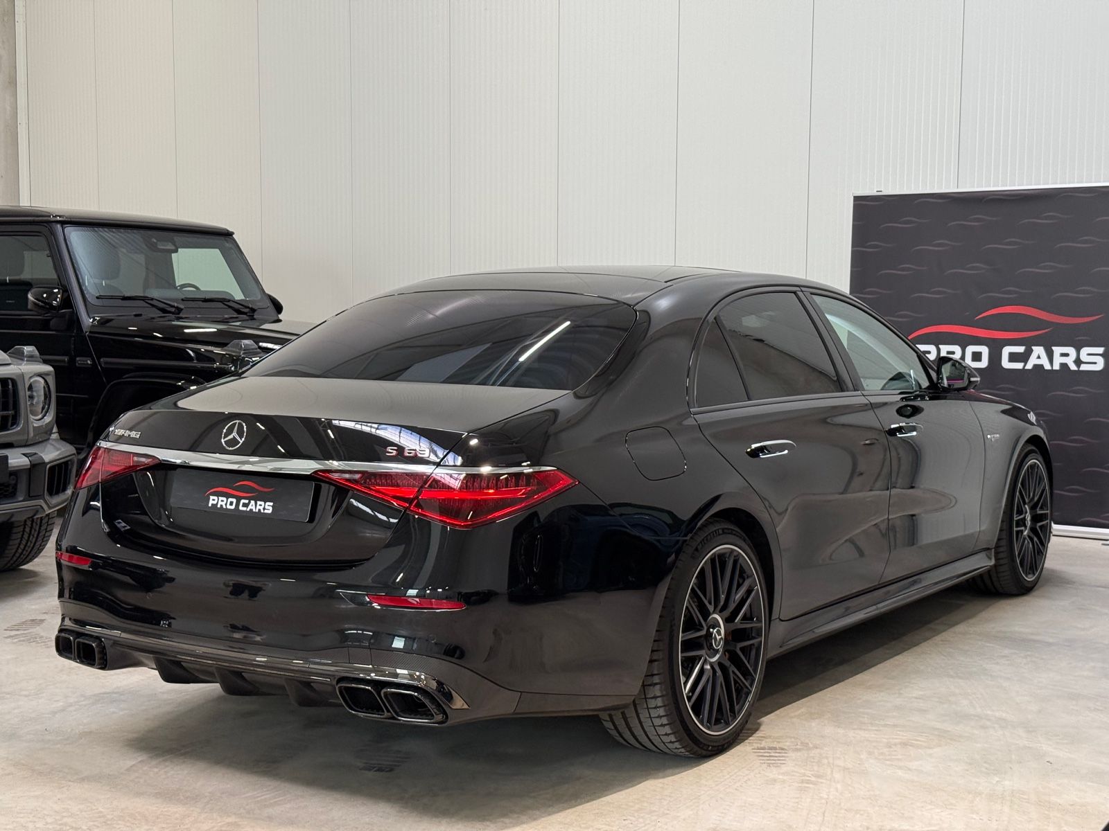 Mercedes-Benz S 63 AMG e 4Matic+ - Samsaru's Car Outlet