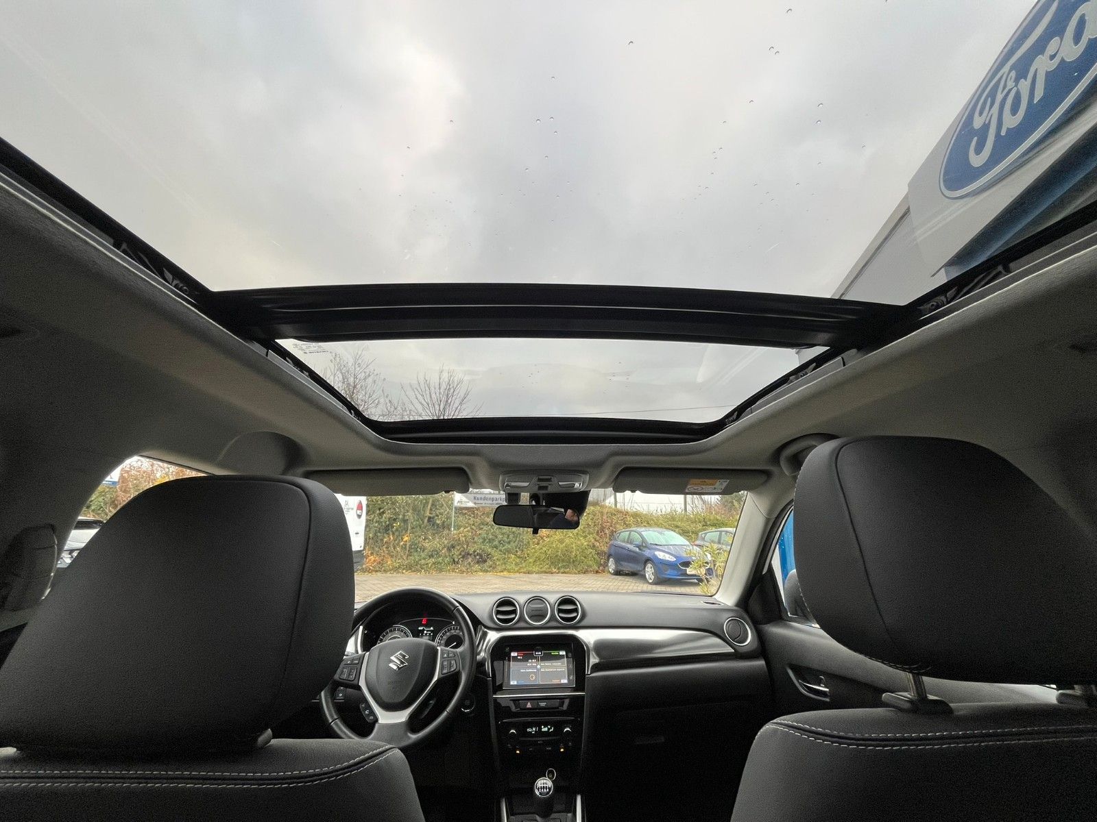 Suzuki Vitara 1.4 Comfort+ - Samsaru's Car Outlet
