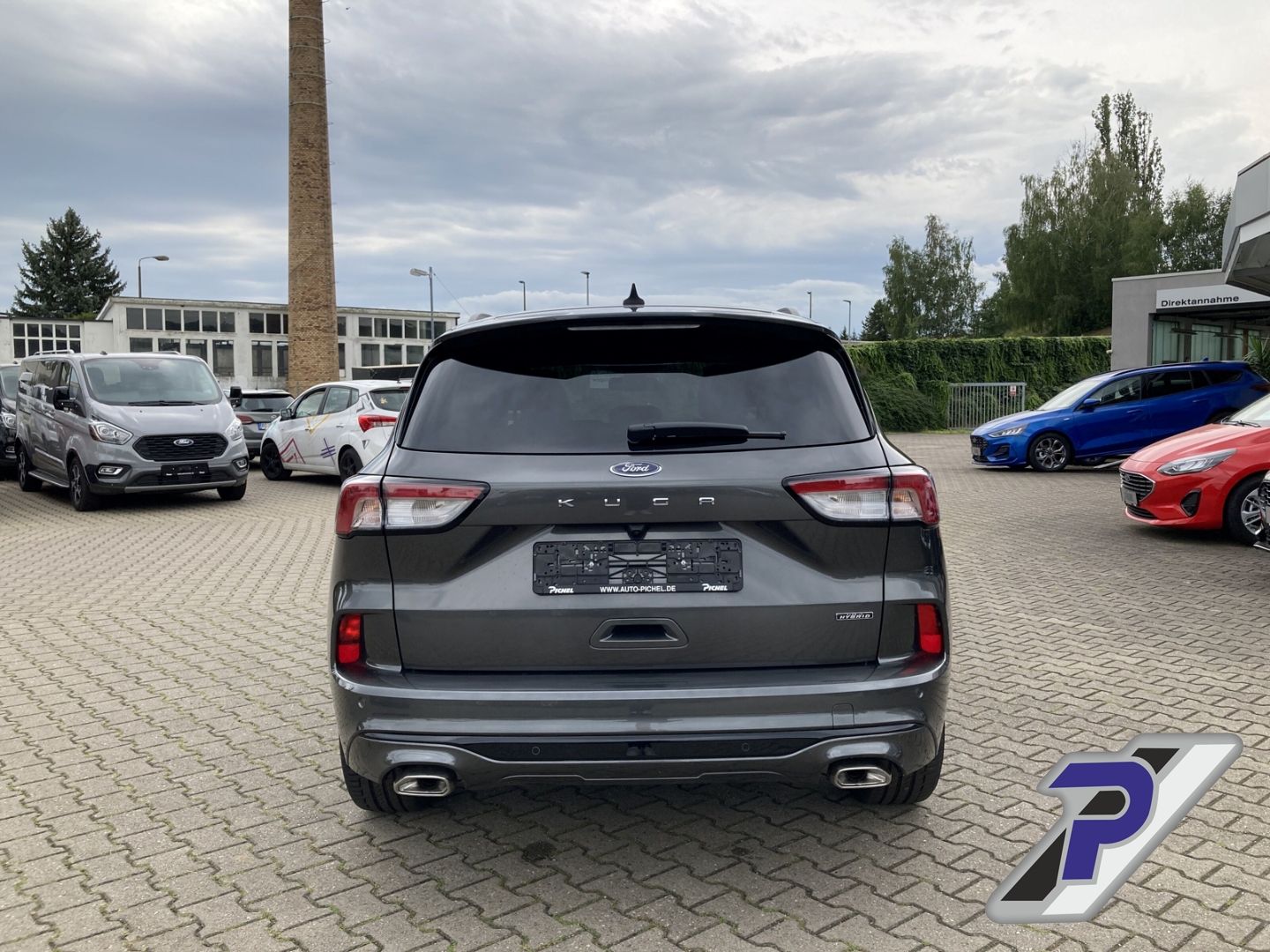 Ford Kuga PHEV ST-Line X - Samsaru's Car Outlet
