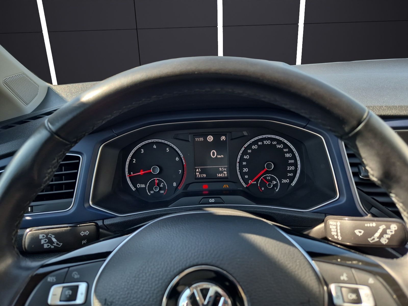 Volkswagen T-Roc TSI United - Samsaru's Car Outlet