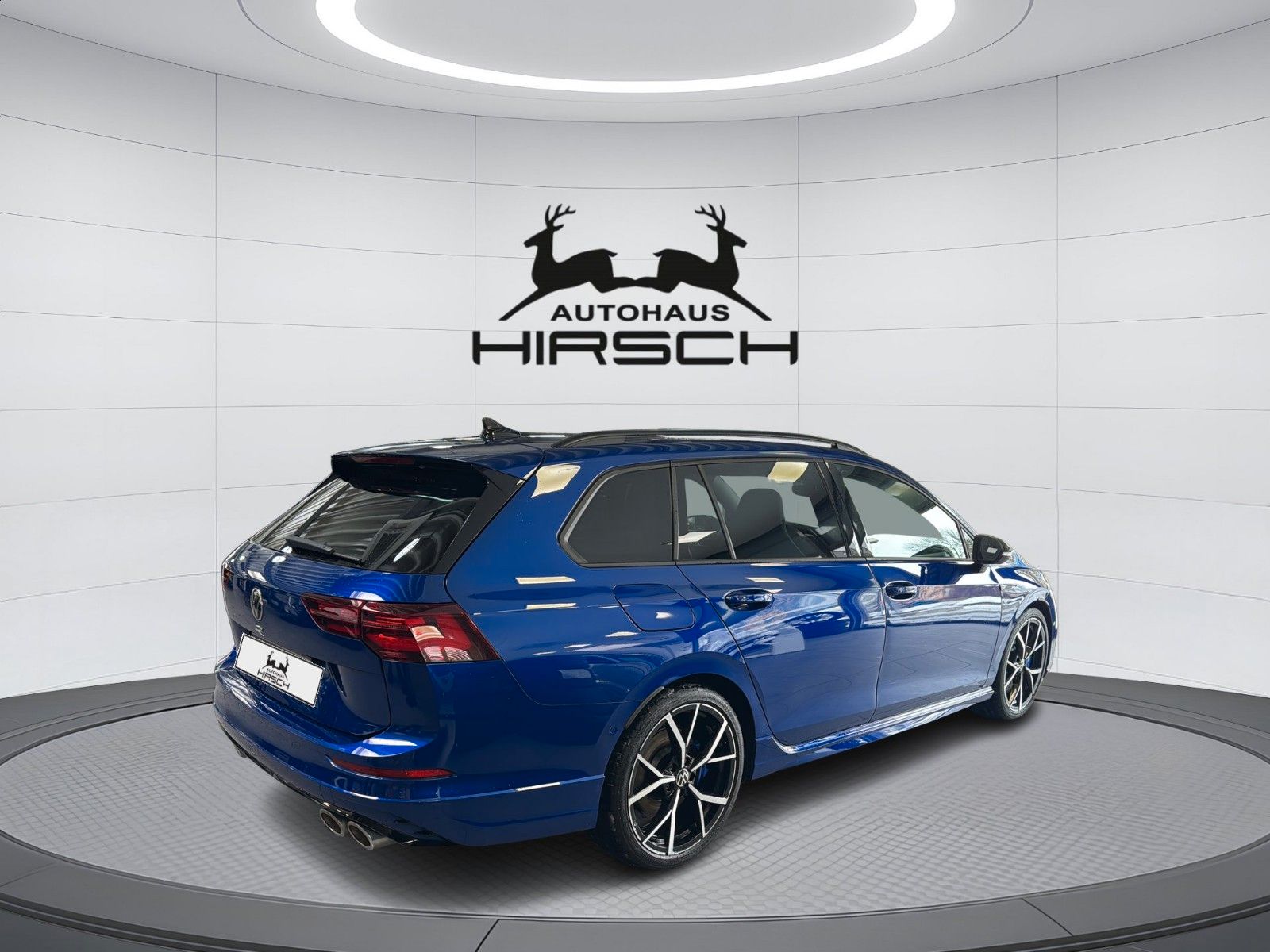 Volkswagen Golf VIII R Variant 2.0TSI 4Motion 19" H&K DCC
