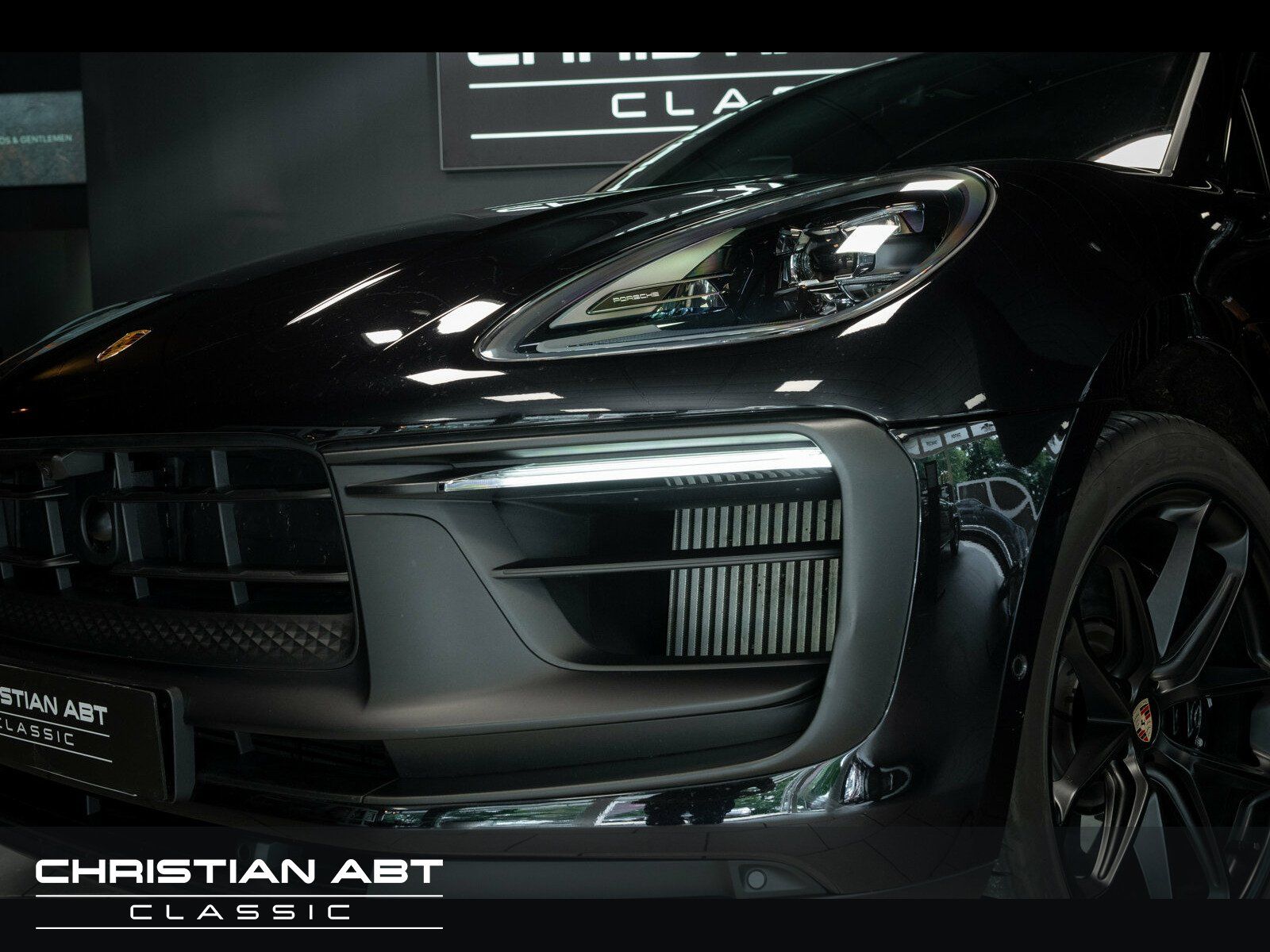 Porsche Macan GTS Mopf * AHK * LED * Carbon * Pano *