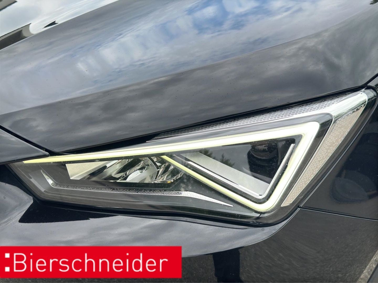 Seat Tarraco 2.0 TDI DSG AB282EUR FR AHK NAVI REAR SH